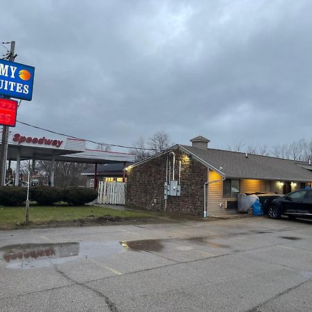 Economy Inn&Suites Ashtabula Eksteriør bilde