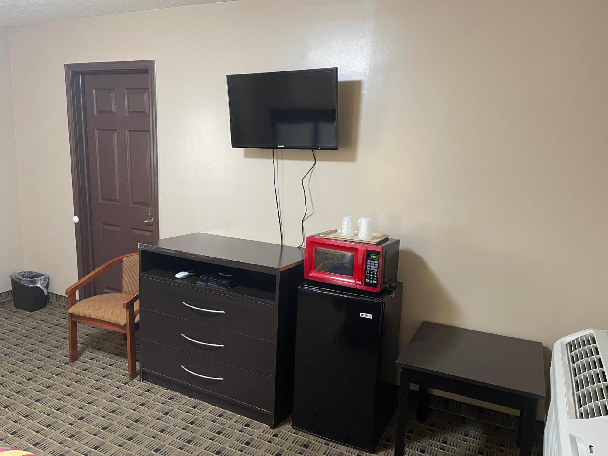 Economy Inn&Suites Ashtabula Eksteriør bilde