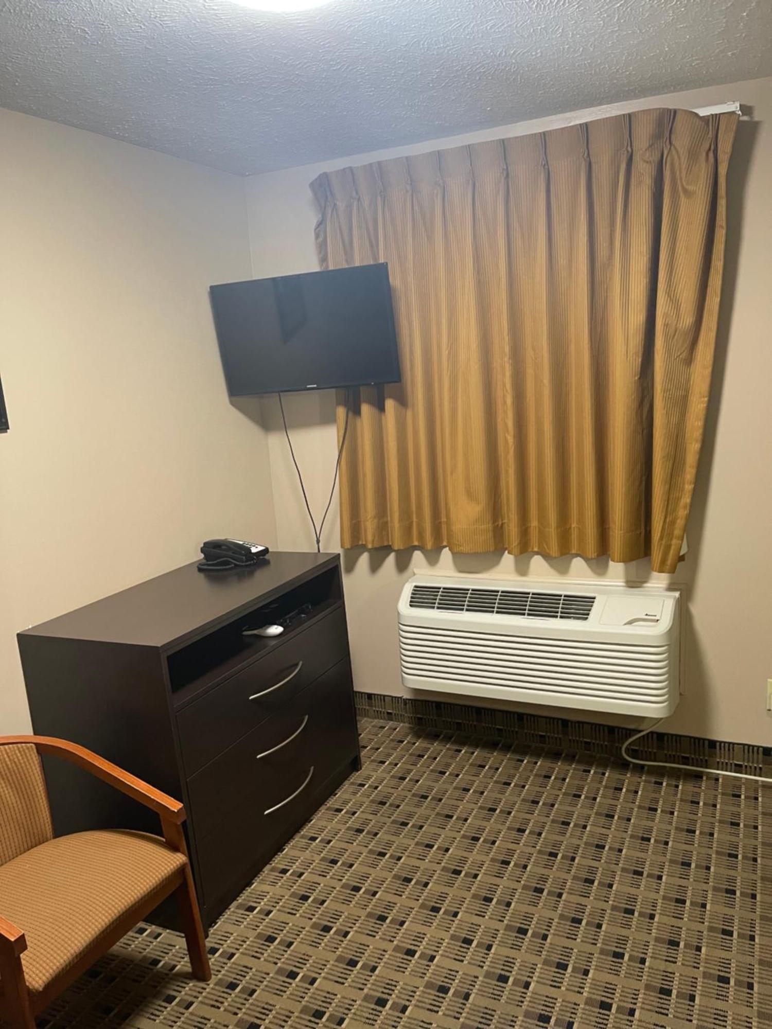 Economy Inn&Suites Ashtabula Eksteriør bilde