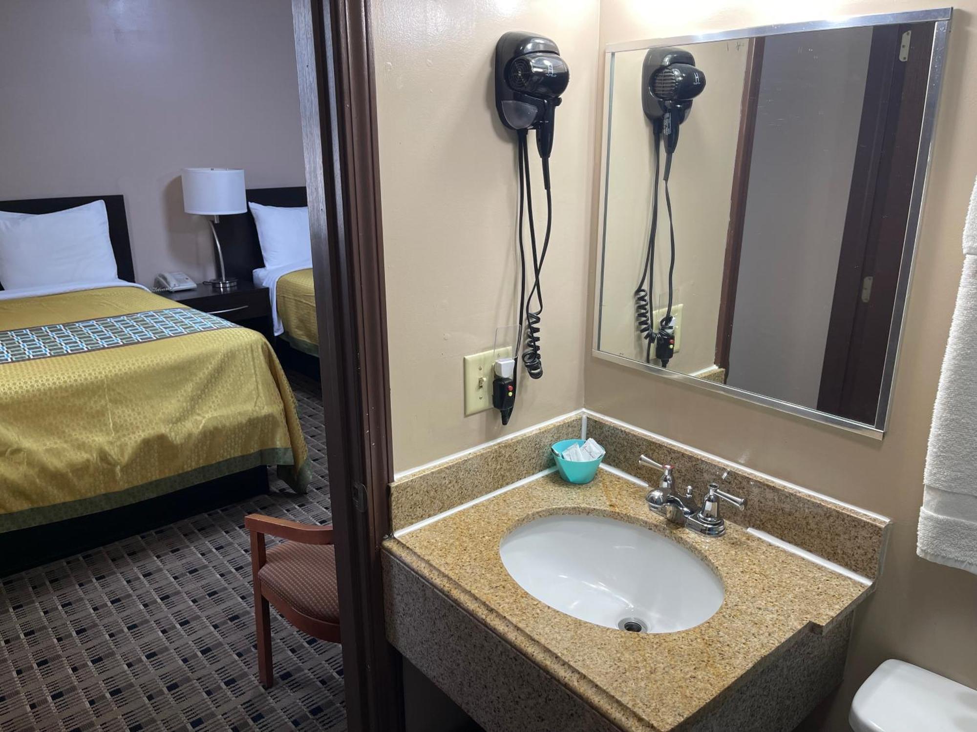 Economy Inn&Suites Ashtabula Eksteriør bilde